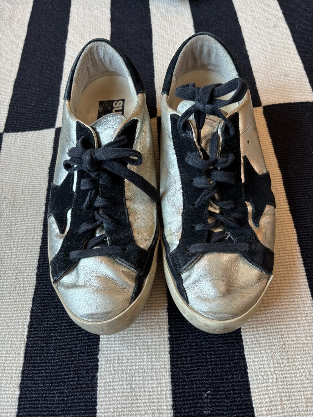 Golden Goose Women's Silver and Black Low-Top Sneakers